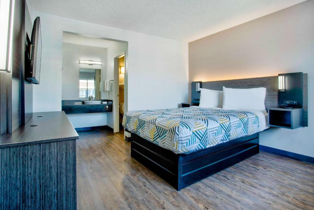 Double Room - Non-Smoking  interior